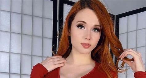 amouranth einnahmen|Amouranths Vermögen: So viel verdient die Twitch